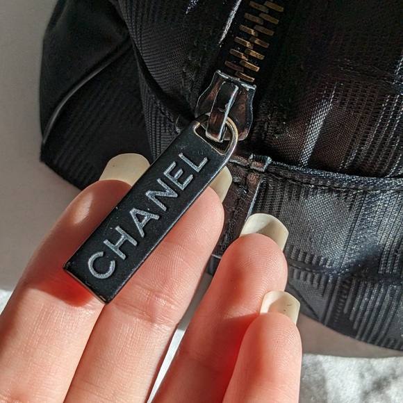 Auth. Chanel Travel Line Black Bowling Bag/Shoulder Bag - Picture 3 of 11